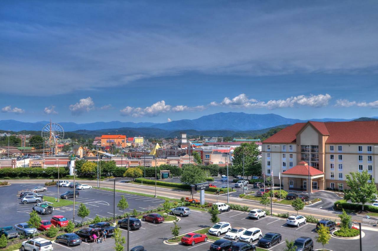 La Quinta By Wyndham Pigeon Forge Hotel Exterior photo